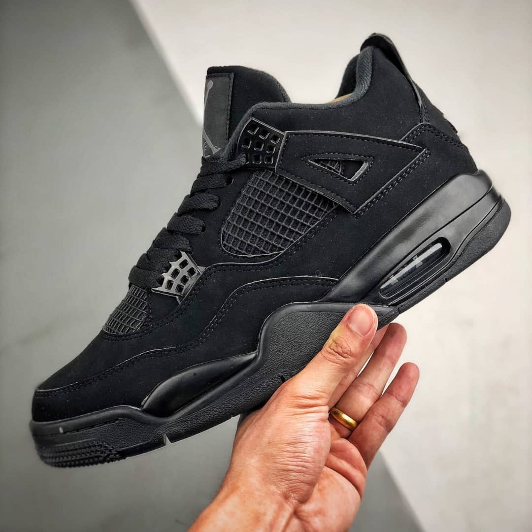 Air Jordan Retro 4