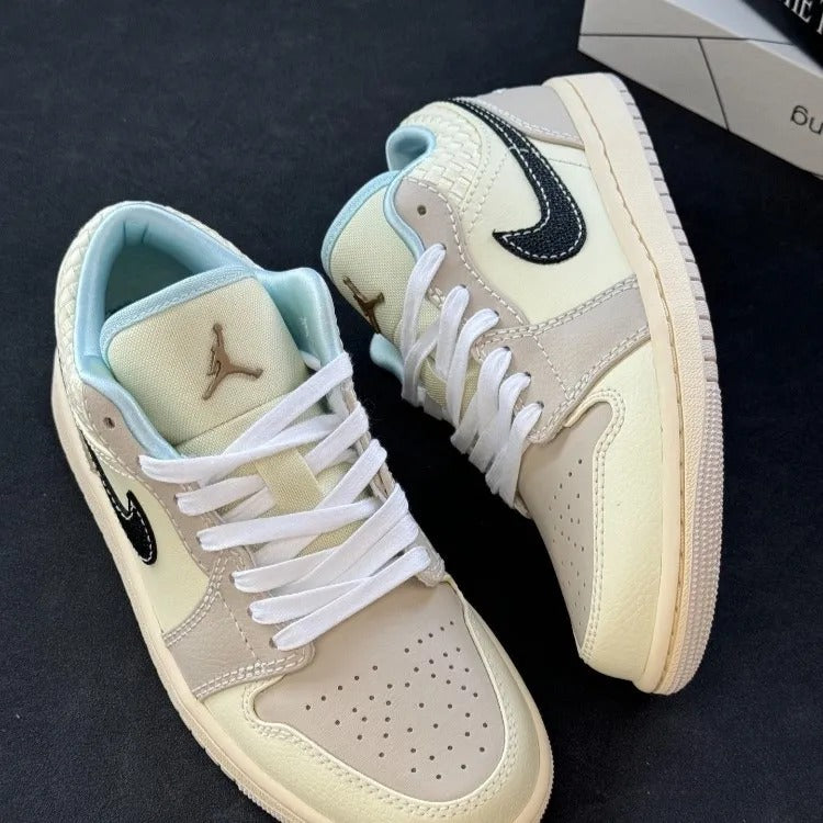 Air Jordan 1 Low Dunk