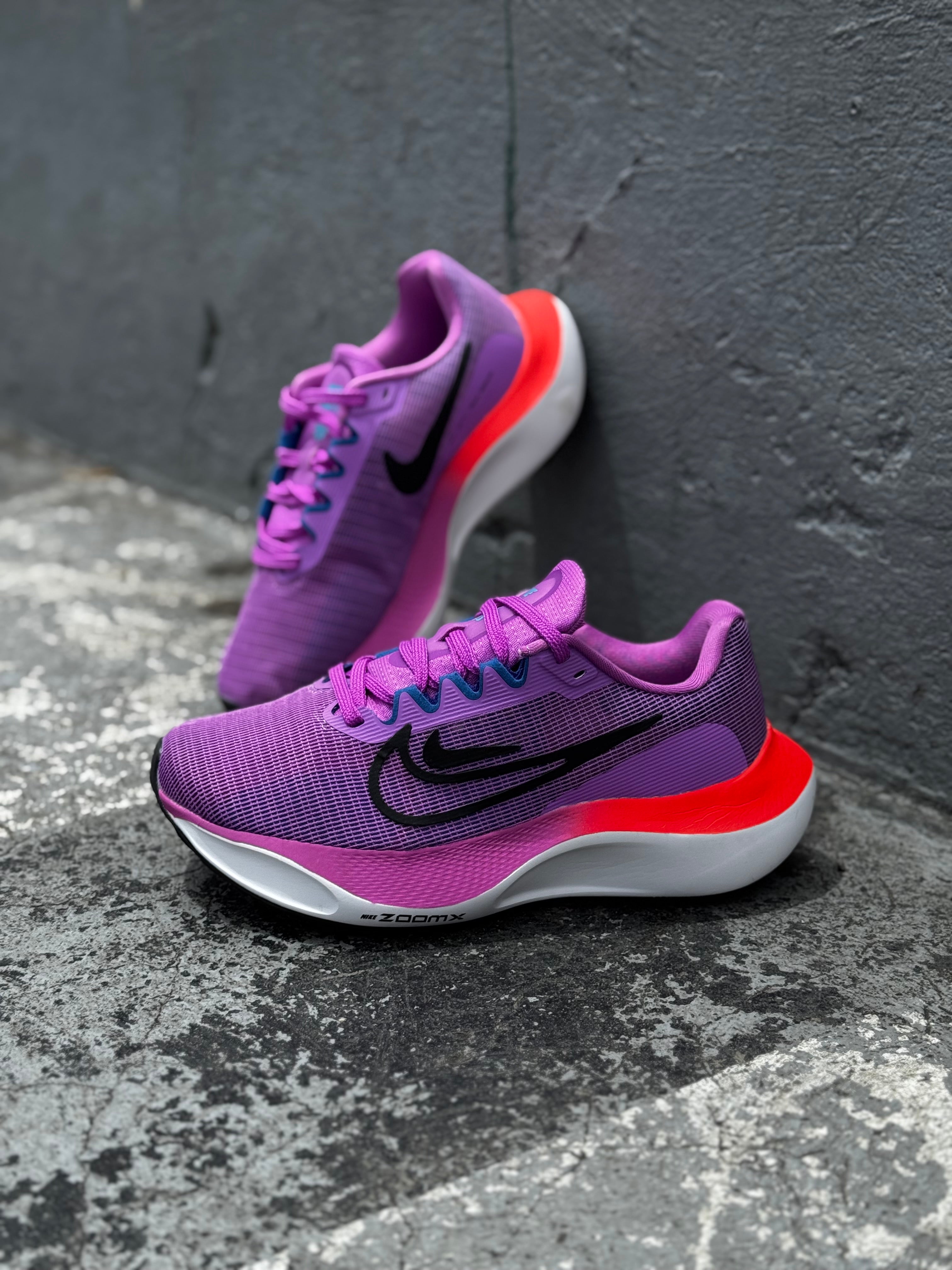 NIKE ZOOMFLY 5