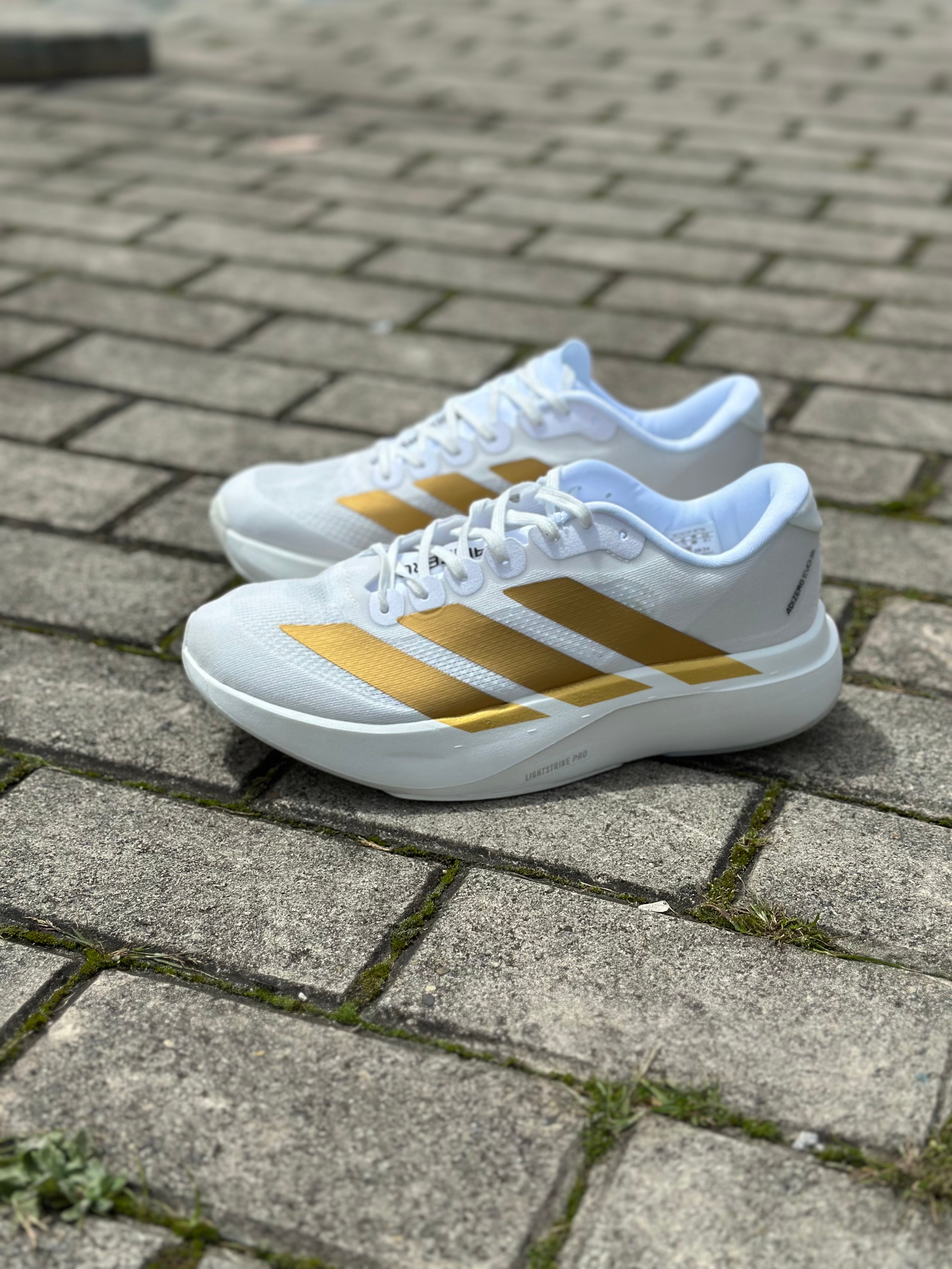 ADIZERO SL
