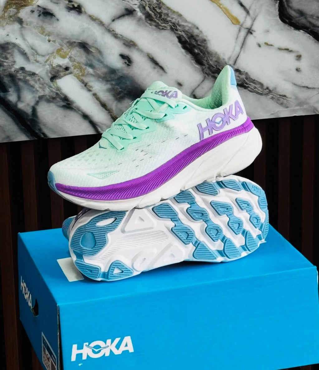 HOKA CLIFTON 9