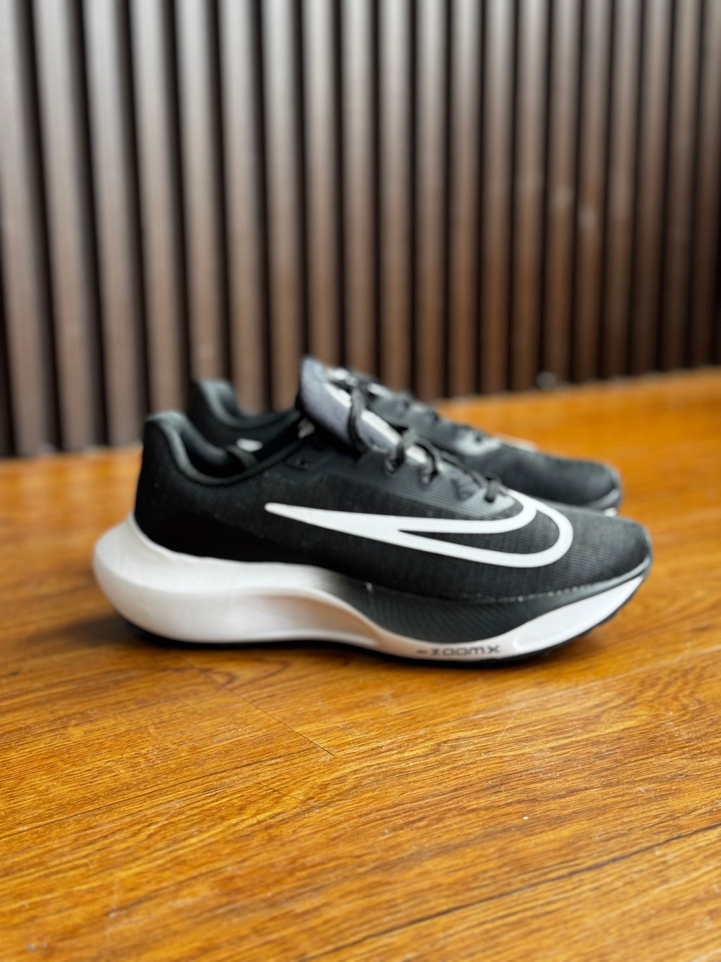 NIKE ZOOMFLY 5