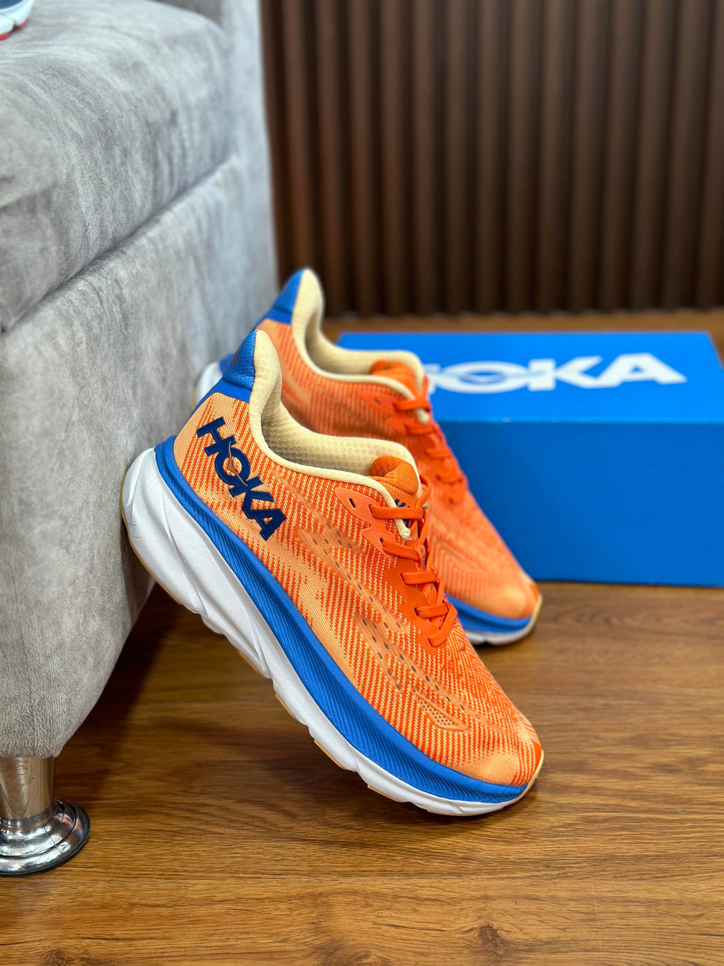 HOKA CLIFTON 9