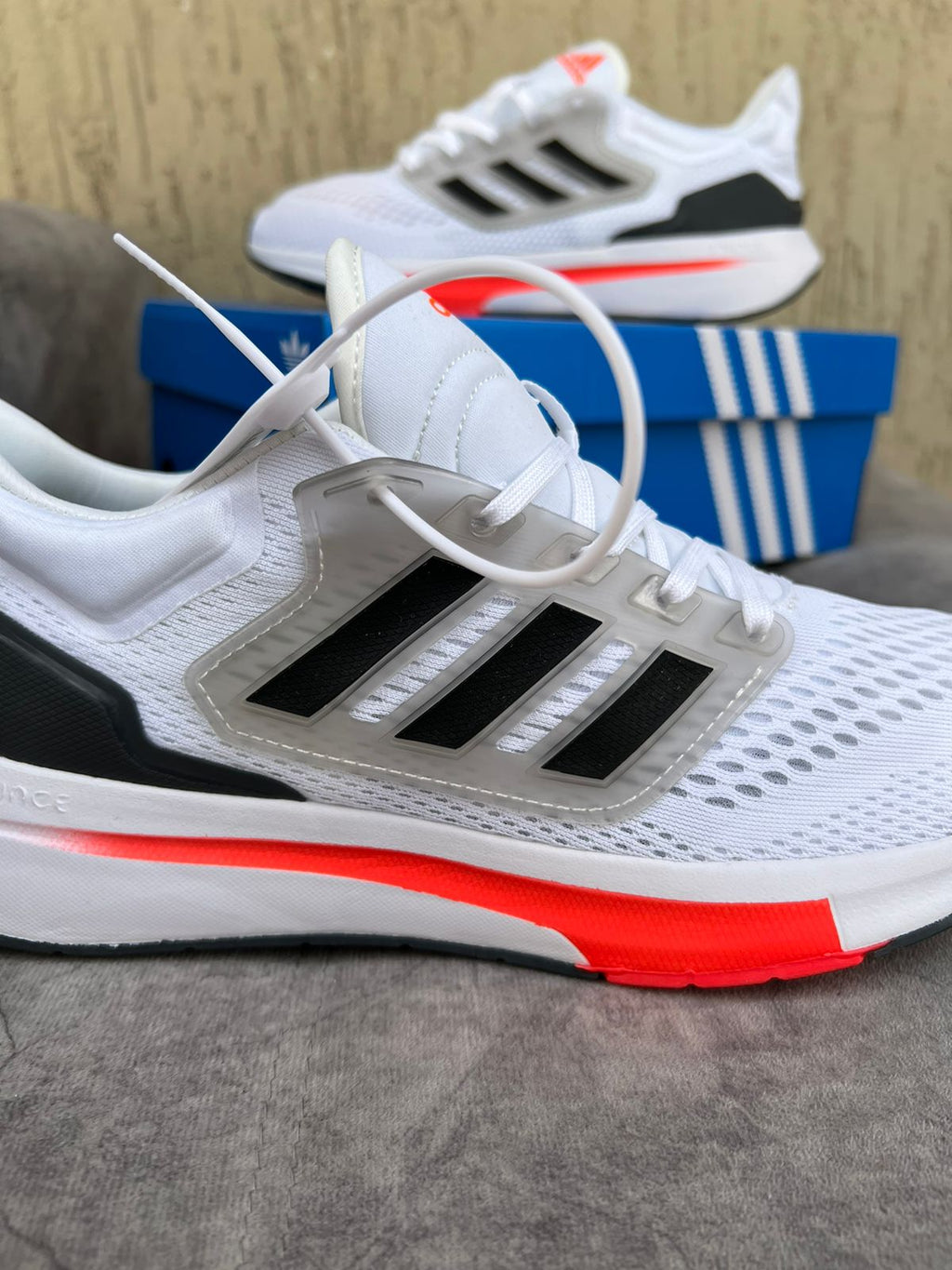 ADIDAS BOUNCE