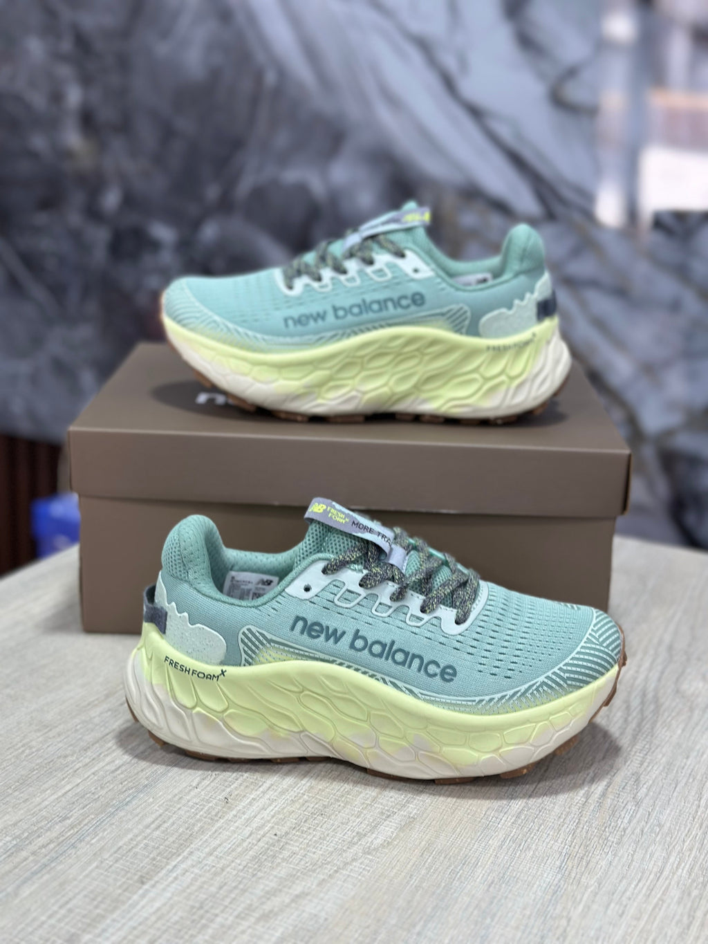 NEW BALANCE FRES FOAM MORE V4