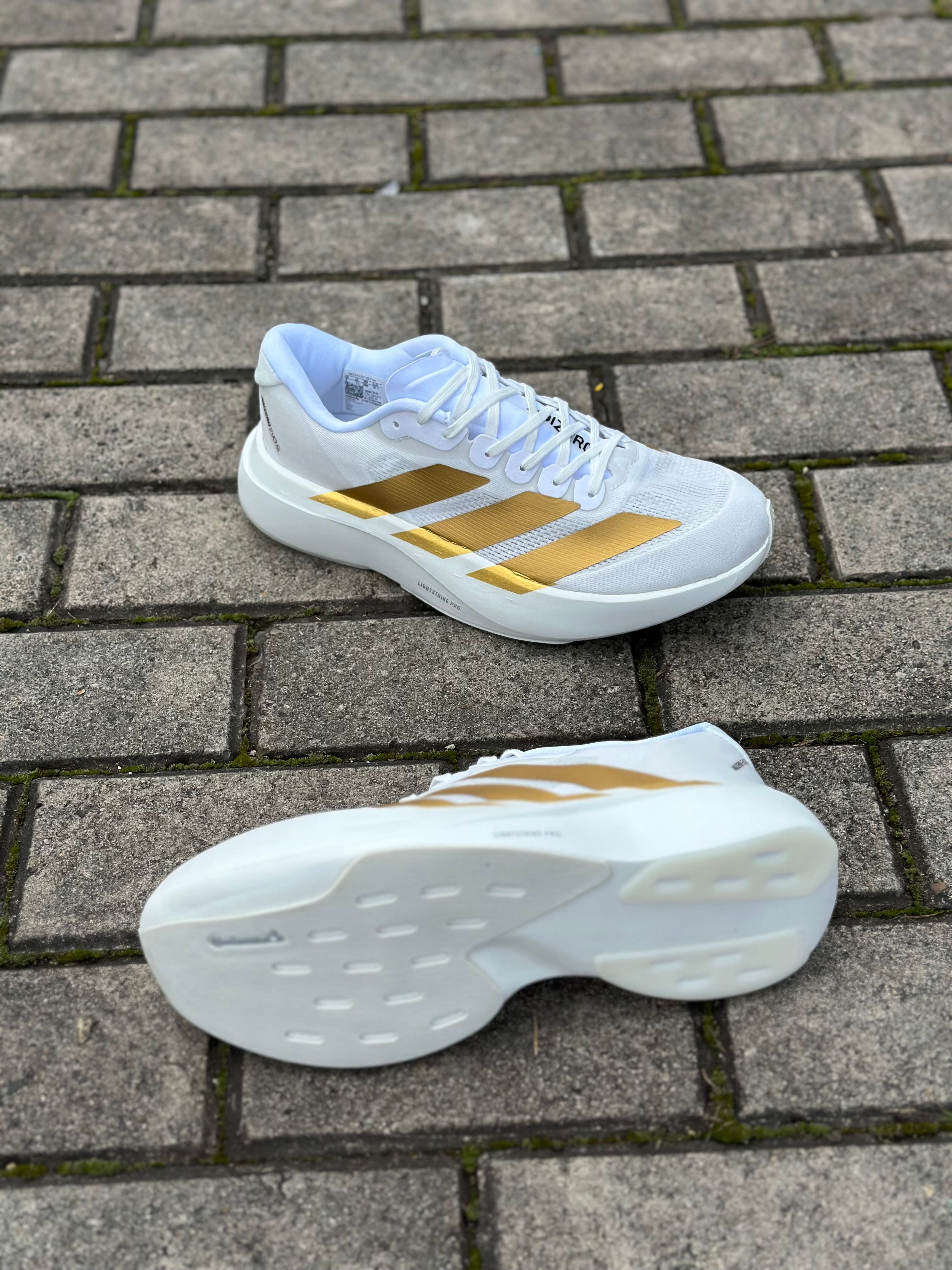 ADIZERO SL