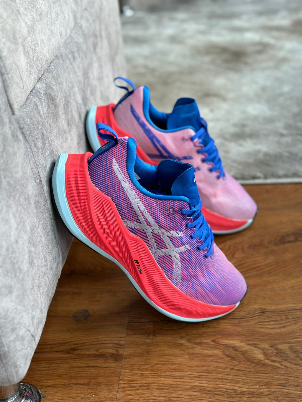 ASICS SUPERBLAST
