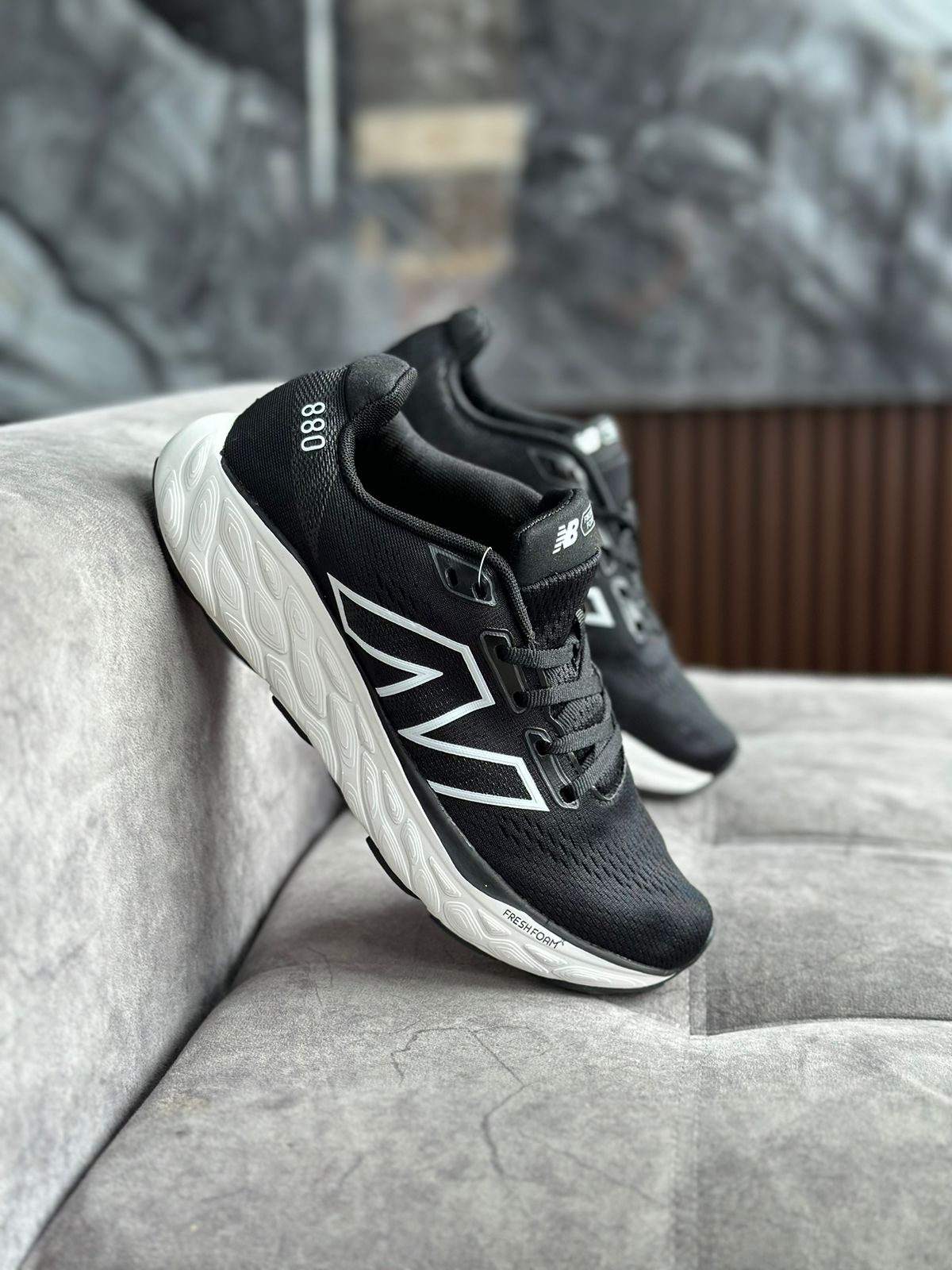 NEW BALANCE 880