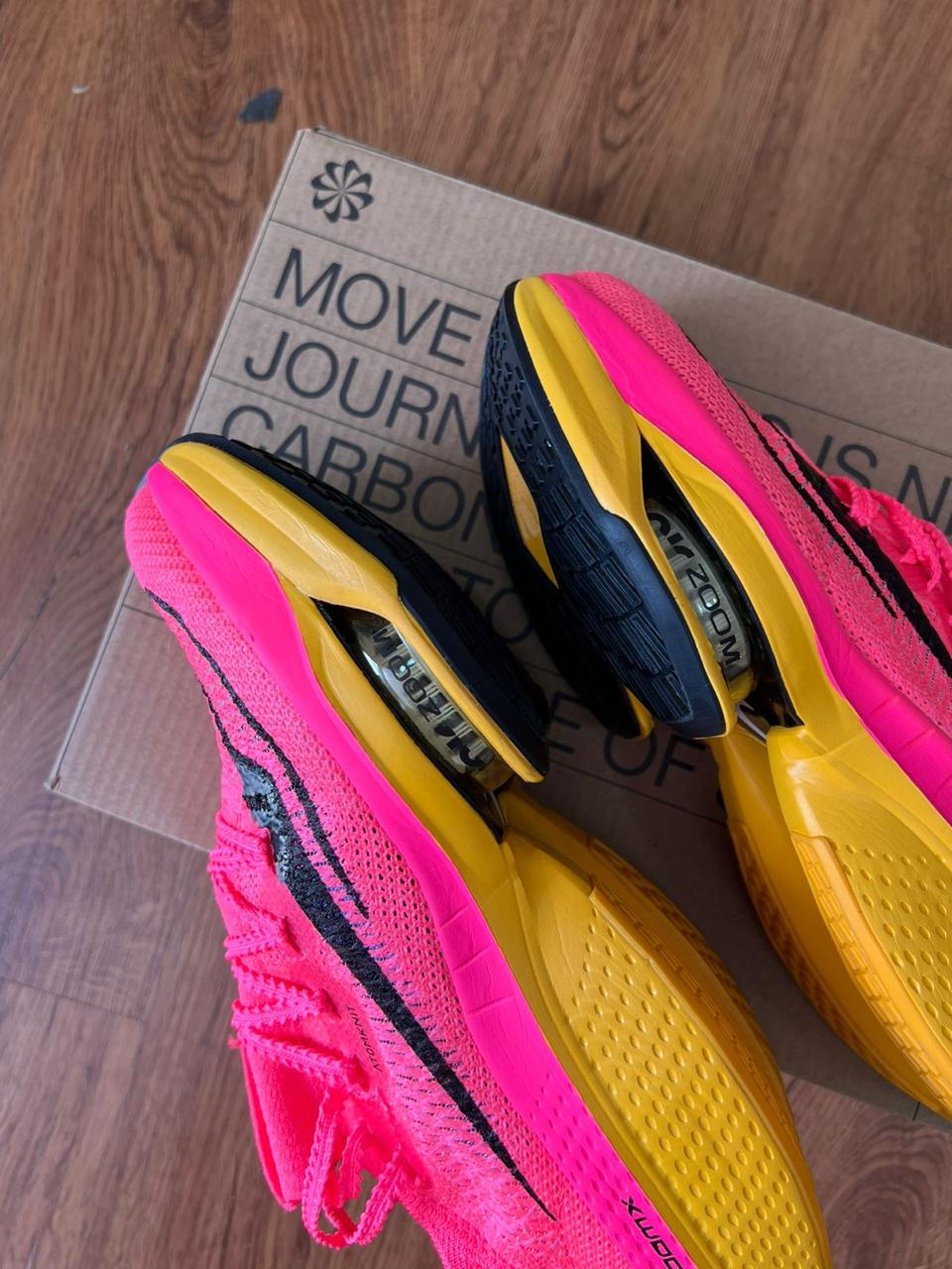 NIKE ZOOMX